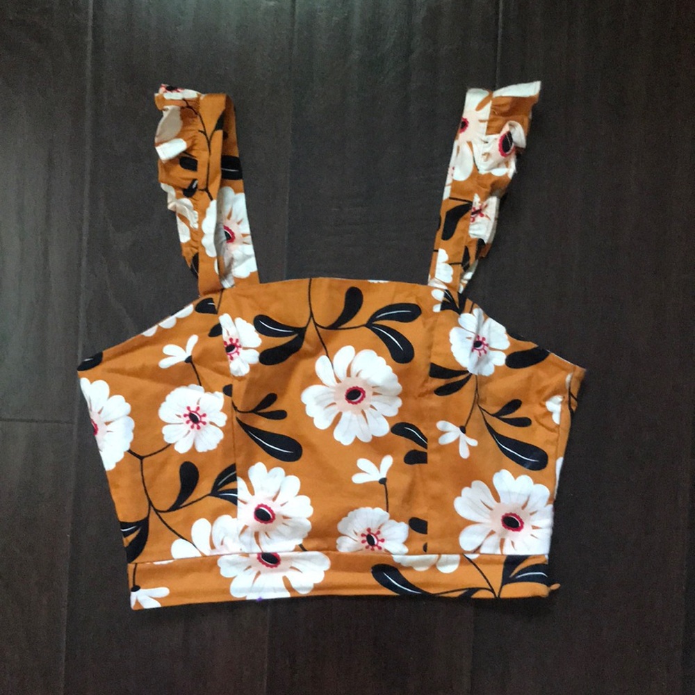 Orange floral crop top !